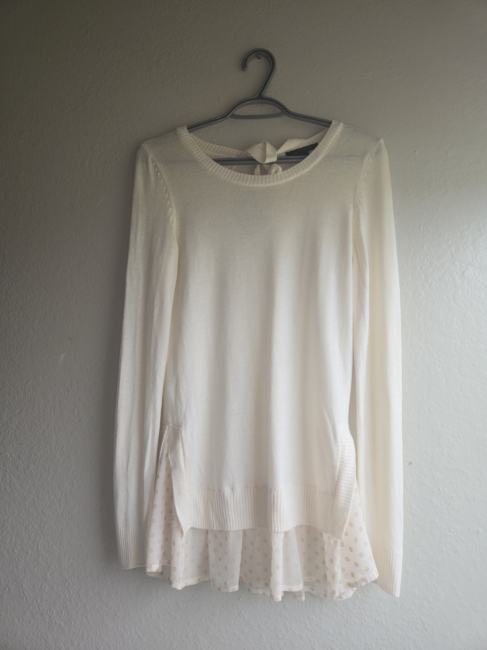 Ann Taylor Cream Sweater with Bow Back & Sheer Hem Detail - Elegant Size XS